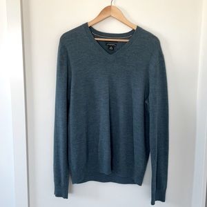 Banana Republic 100% Merino Wool Sweater- Size L